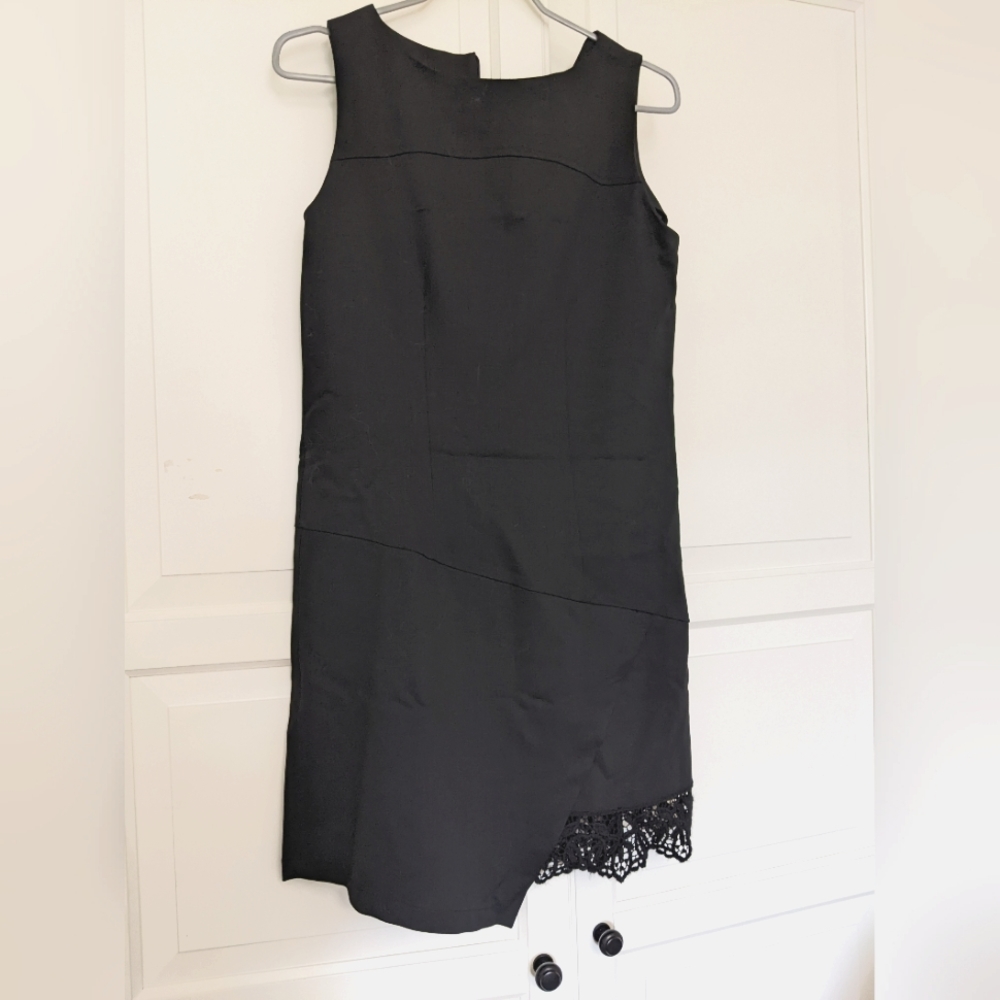Black Hanui dress, sleeveless
